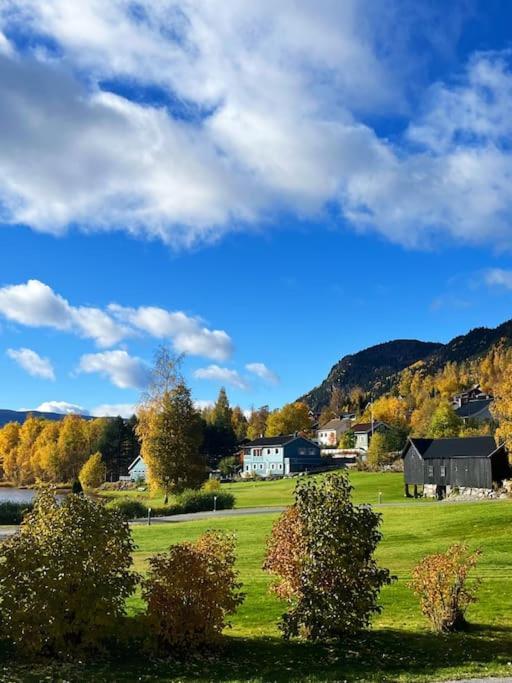 Delikat Hytte Omgitt Av Hallingdals Vakre Fjell Al Luaran gambar