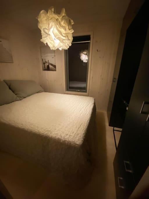 Delikat Hytte Omgitt Av Hallingdals Vakre Fjell Al Luaran gambar