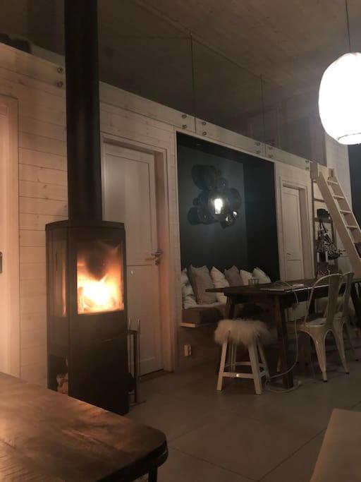 Delikat Hytte Omgitt Av Hallingdals Vakre Fjell Al Luaran gambar